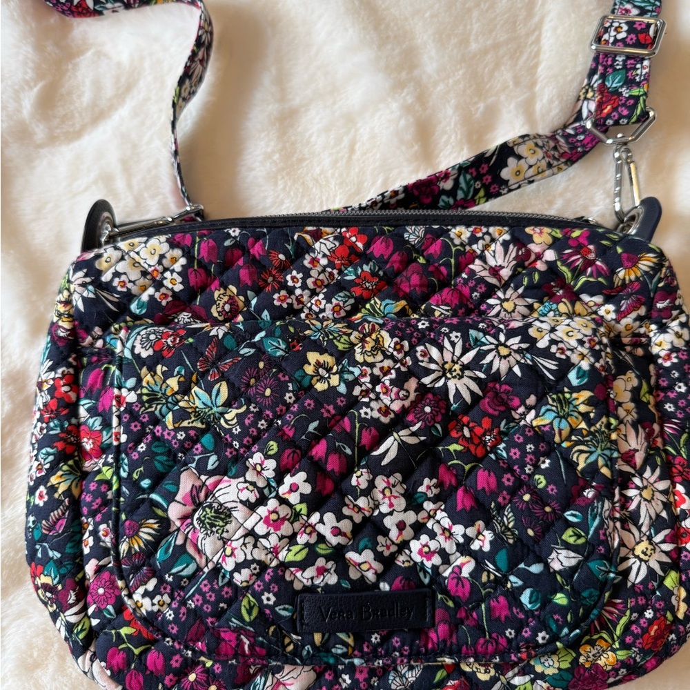 Vera Bradley Navy Floral Quilted Crossbody Bag Carson Mini Crossbody itsy ditsy